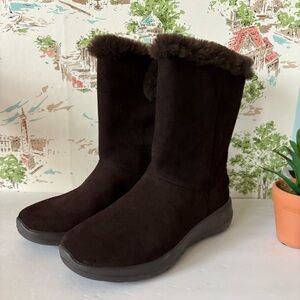 NEW Skechers Brown Suede Boots New without Box size 8